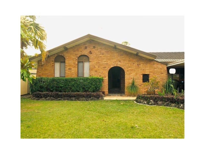 4 Davidson Place, Carrara QLD 4211