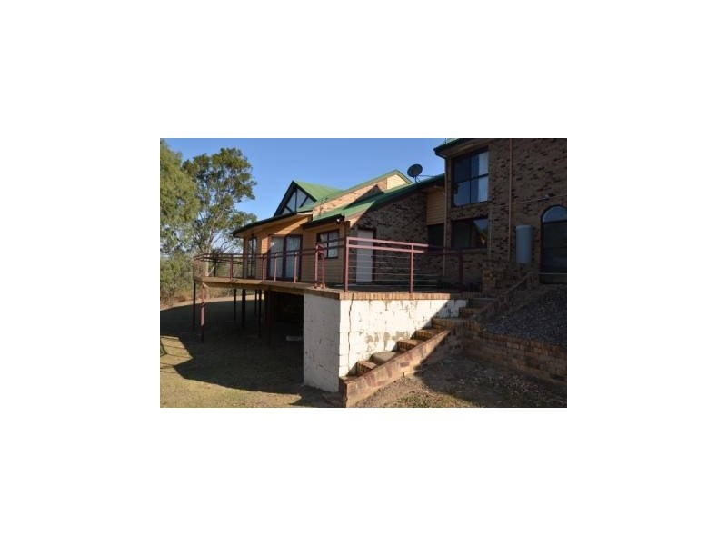 25 Brooks Drive, Kooralbyn QLD 4285