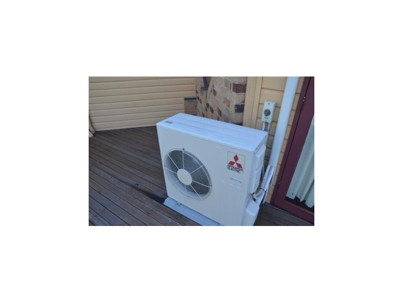 25 Brooks Drive, Kooralbyn QLD 4285