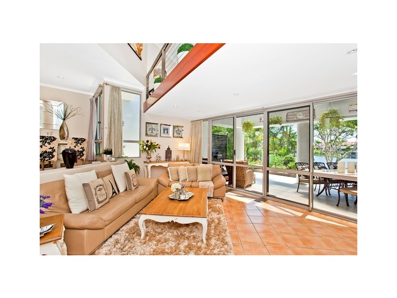 Villa 5 ‘Cranston’, 125 Santa Cruz Boulevard, Clear Island Waters QLD 4226