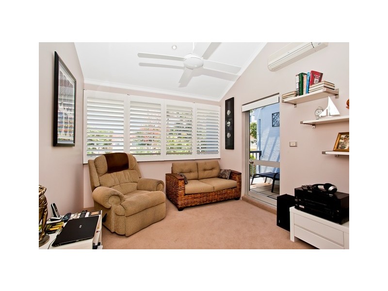 Villa 5 ‘Cranston’, 125 Santa Cruz Boulevard, Clear Island Waters QLD 4226