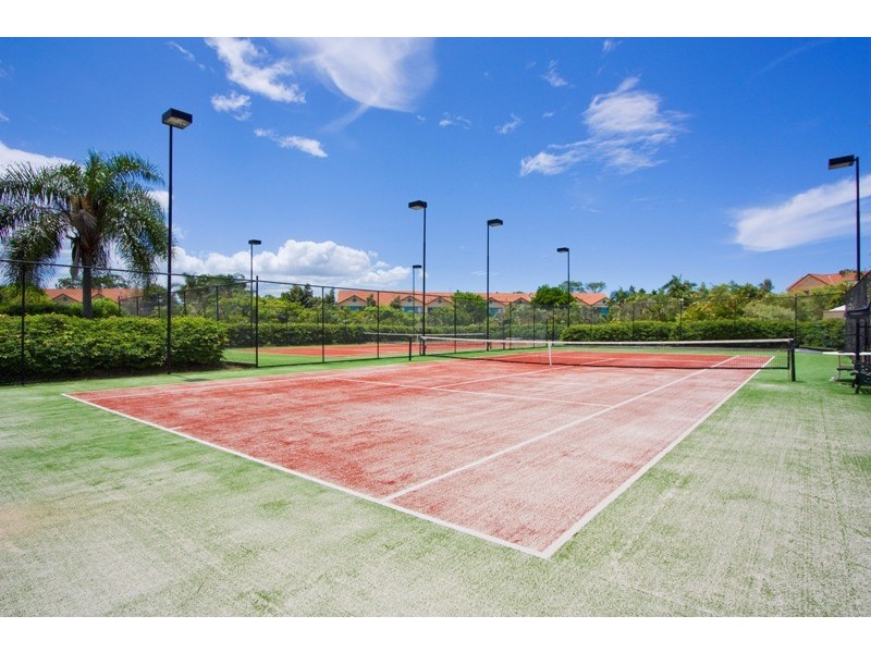 Villa 5 ‘Cranston’, 125 Santa Cruz Boulevard, Clear Island Waters QLD 4226