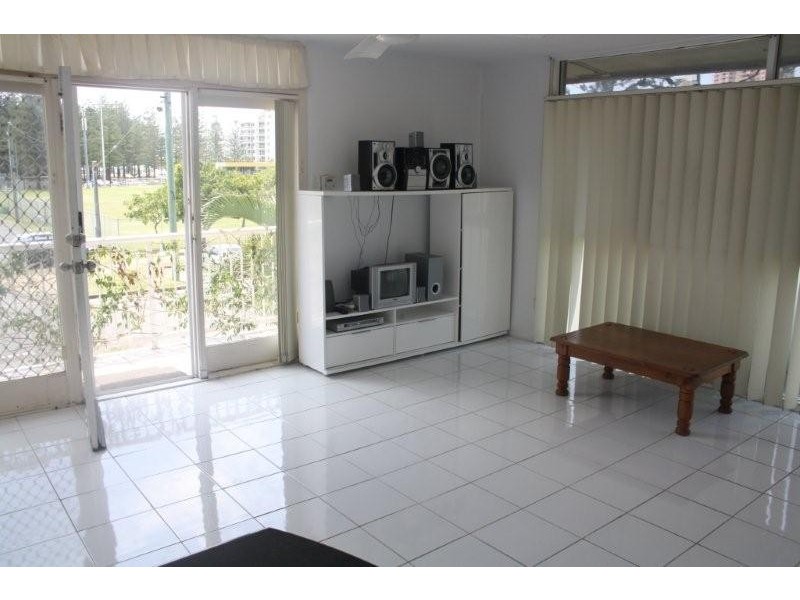5/162 Surf Parade, Broadbeach QLD 4218