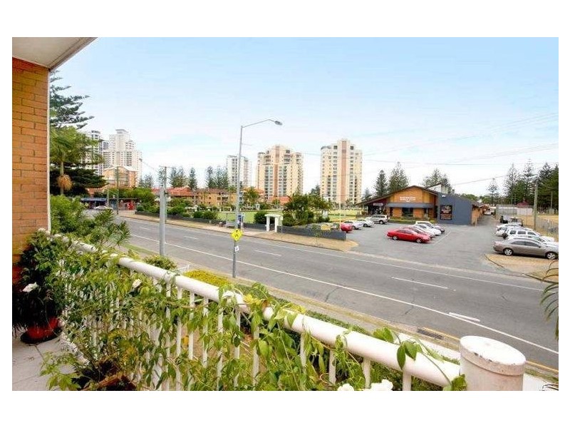 5/162 Surf Parade, Broadbeach QLD 4218