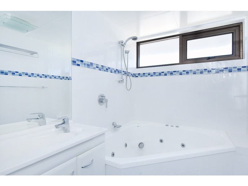 1601 ‘Surfers International’, 9 Trickett Street, Surfers Paradise QLD 4217