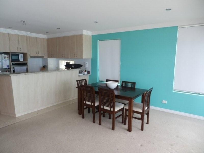 2/209 Jefferson Lane, Palm Beach QLD 4221