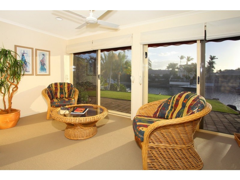 41 Platypus Avenue, Sorrento QLD 4217