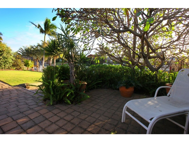 41 Platypus Avenue, Sorrento QLD 4217