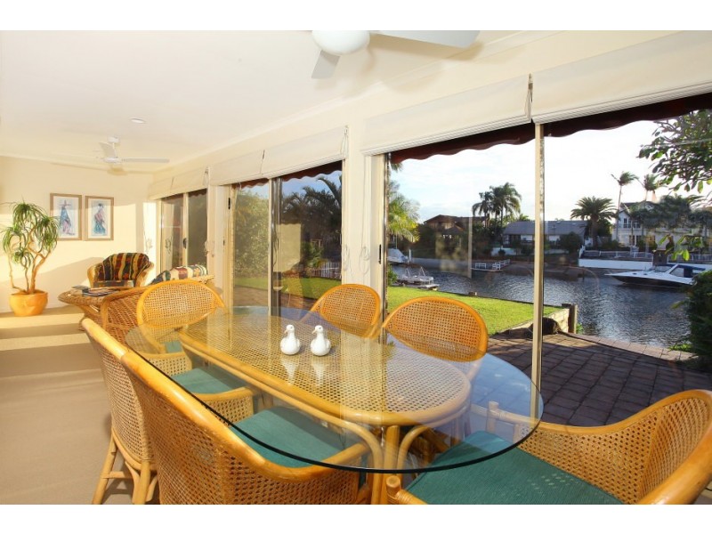 41 Platypus Avenue, Sorrento QLD 4217