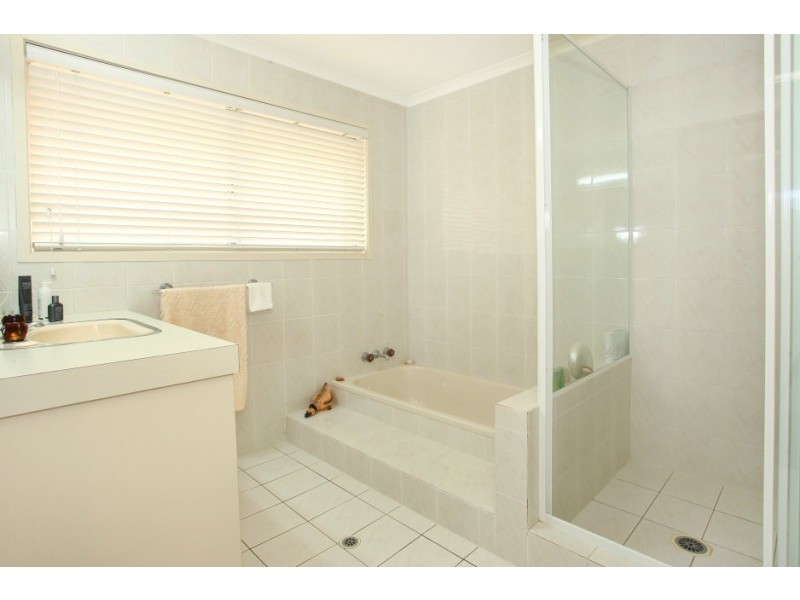 41 Platypus Avenue, Sorrento QLD 4217