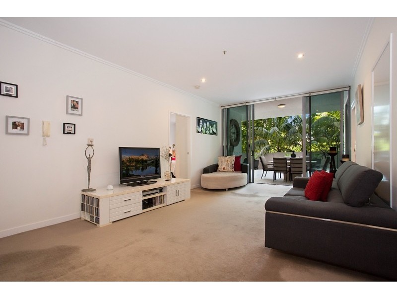 1001 ‘Freshwater Point’ 33 T E Peters Drive, Broadbeach Waters QLD 4218