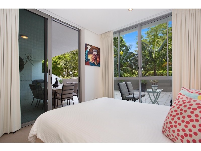 1001 ‘Freshwater Point’ 33 T E Peters Drive, Broadbeach Waters QLD 4218