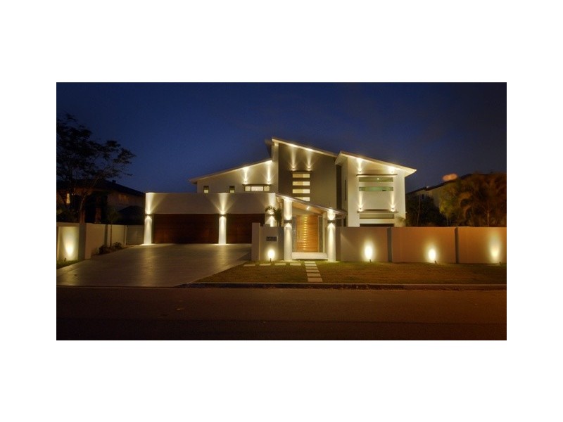 10 St Tropez Terrace, Sorrento QLD 4217