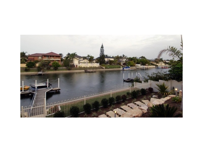 10 St Tropez Terrace, Sorrento QLD 4217