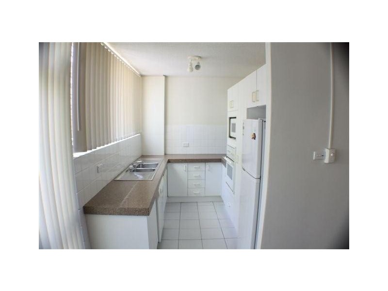 1/21 Heath Street, Southport QLD 4215