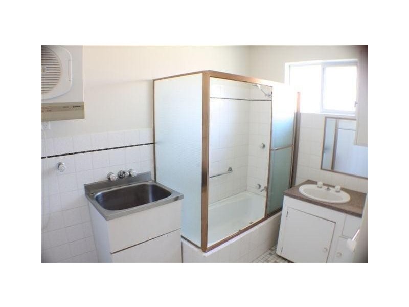 1/21 Heath Street, Southport QLD 4215