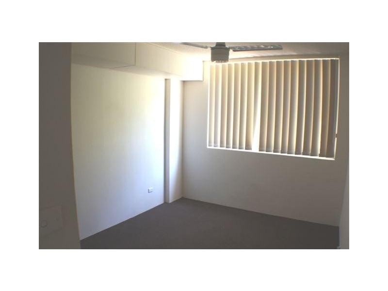 1/21 Heath Street, Southport QLD 4215