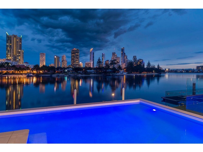 32 Admiralty Drive, Paradise Waters QLD 4217