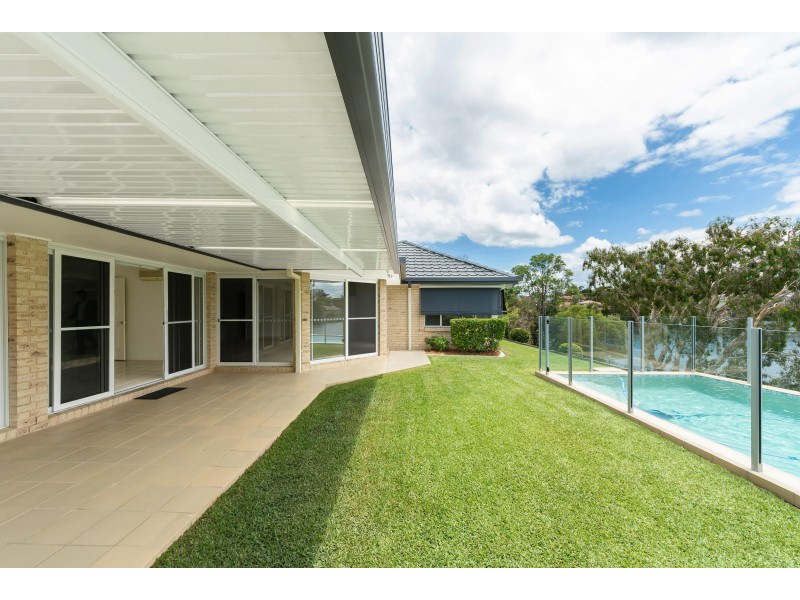 24 Mornington Terrace, Robina QLD 4226