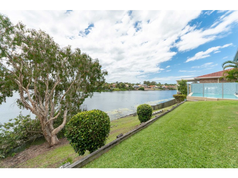 24 Mornington Terrace, Robina QLD 4226