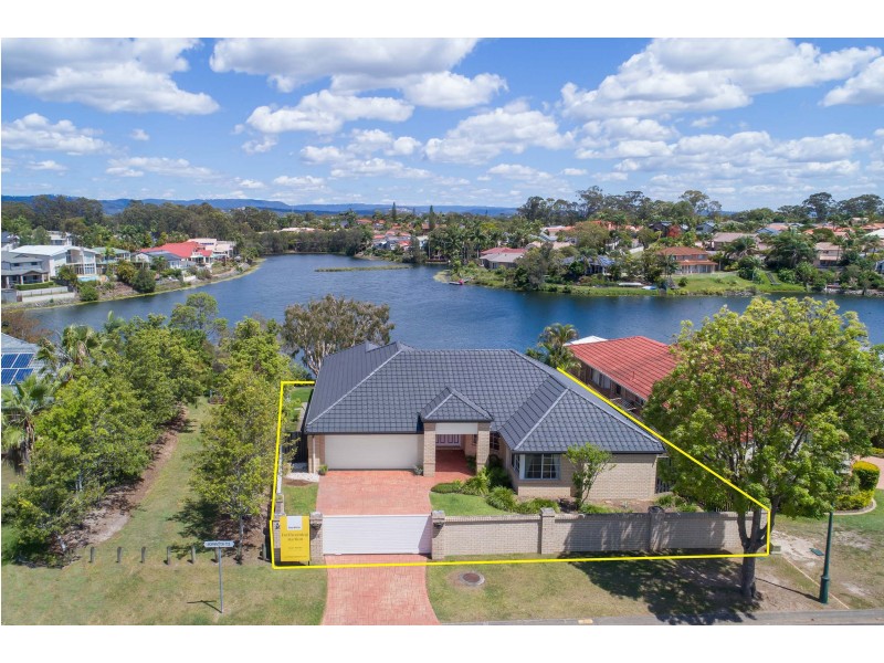24 Mornington Terrace, Robina QLD 4226