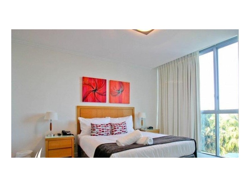 2223/33 T E Peters Drive, Broadbeach Waters QLD 4218