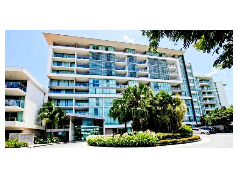 2223/33 T E Peters Drive, Broadbeach Waters QLD 4218