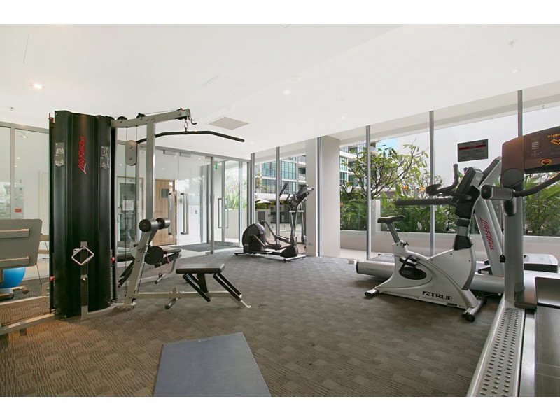 2411 ‘Freshwater Point’ 33 T.E.Peters Drive, Broadbeach Waters QLD 4218