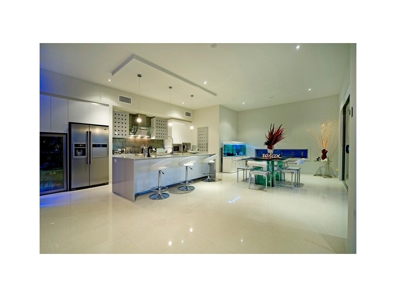 3 North Quay Drive, Biggera Waters QLD 4216