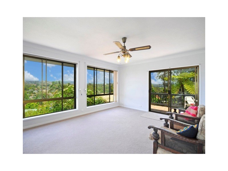 7 Mitchell Court, Carrara QLD 4211