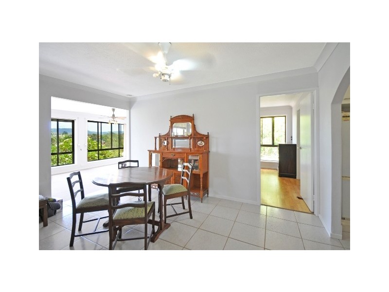 7 Mitchell Court, Carrara QLD 4211