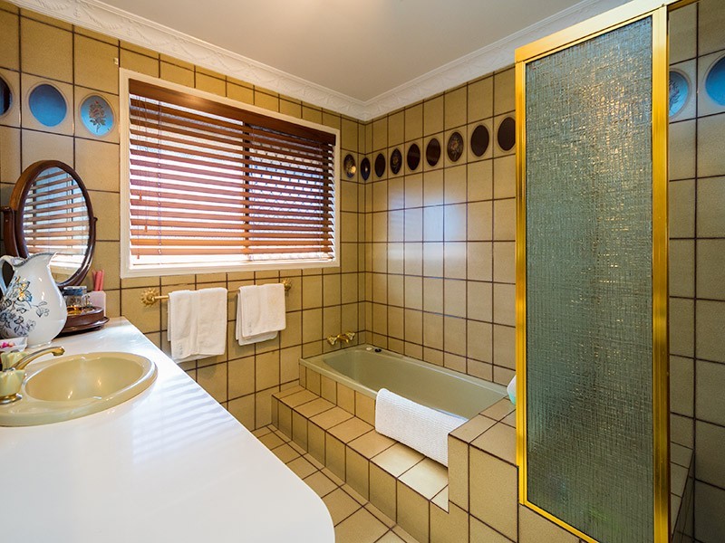 7 Donegal Crescent, Sorrento QLD 4217