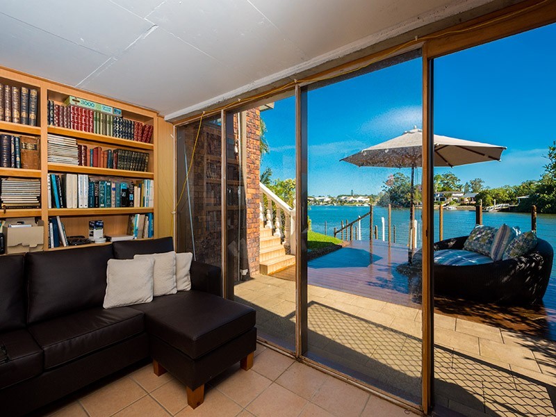 7 Donegal Crescent, Sorrento QLD 4217