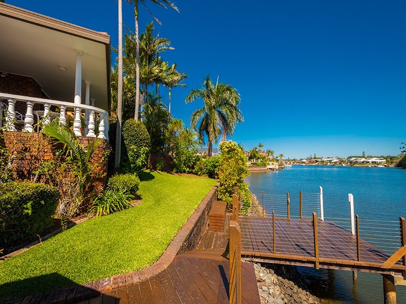 7 Donegal Crescent, Sorrento QLD 4217