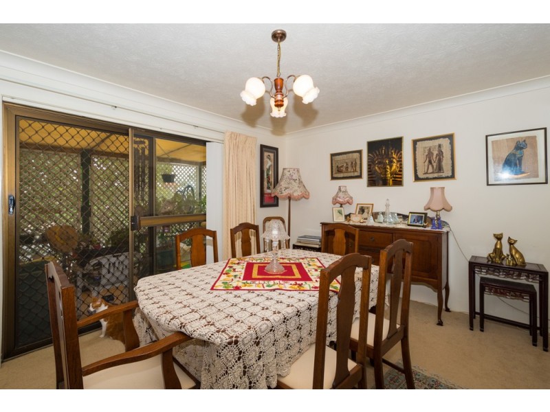 84 Campbell Street, Sorrento QLD 4217