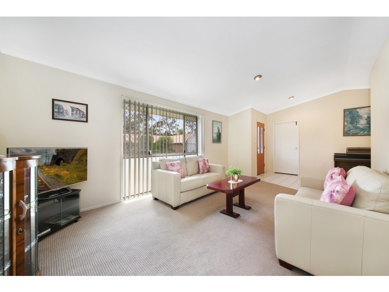 4 Beaumaris Court, Robina QLD 4226