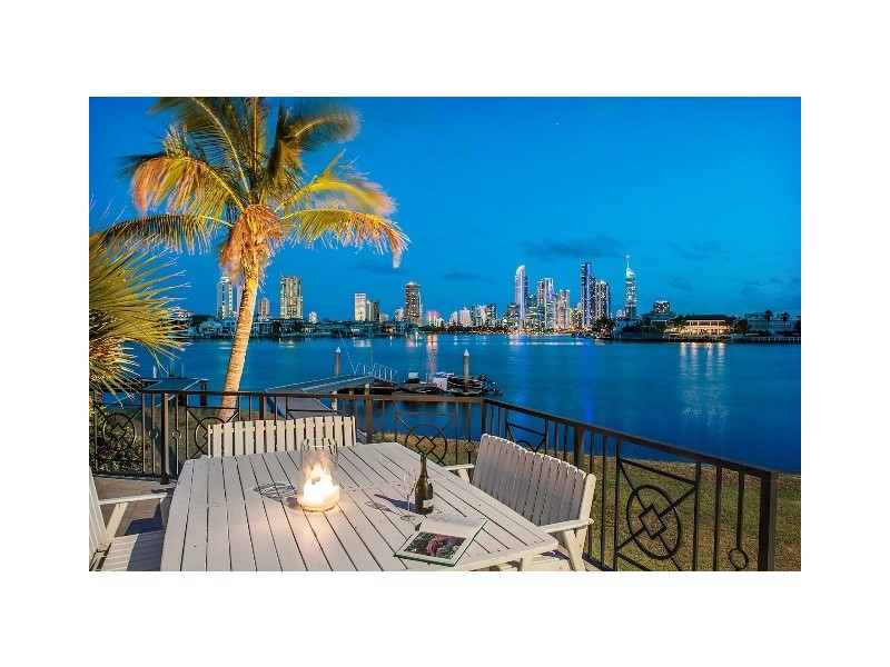 14 Korong Street, Southport QLD 4215