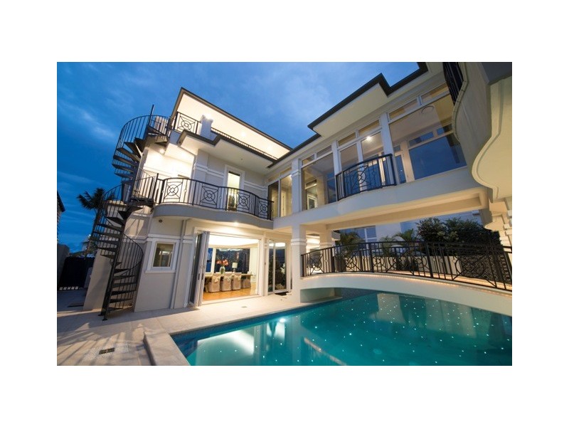 14 Korong Street, Southport QLD 4215