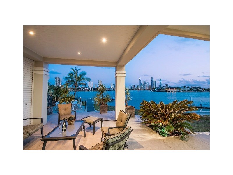 14 Korong Street, Southport QLD 4215