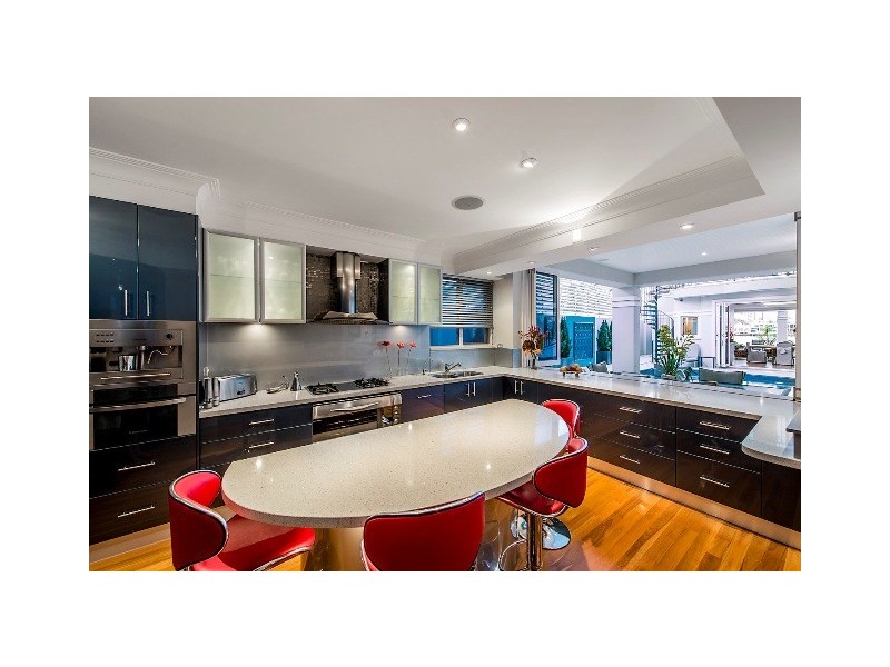 14 Korong Street, Southport QLD 4215