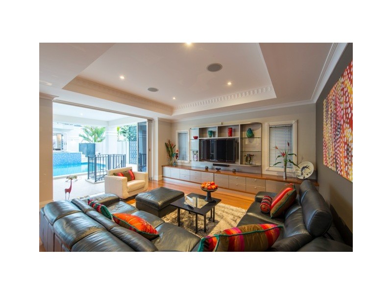 14 Korong Street, Southport QLD 4215