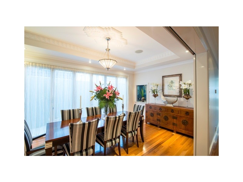 14 Korong Street, Southport QLD 4215