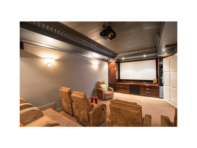 14 Korong Street, Southport QLD 4215