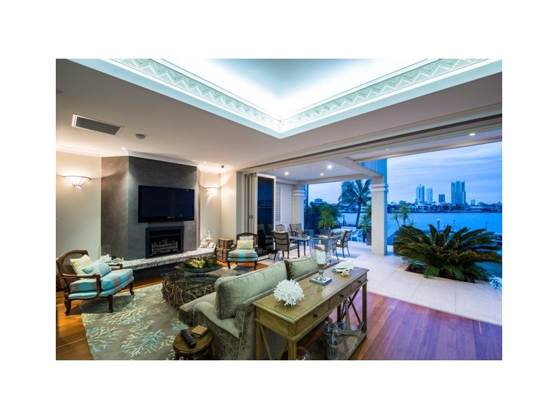 14 Korong Street, Southport QLD 4215