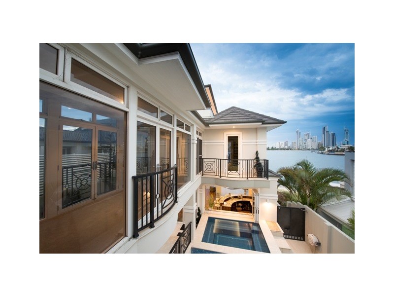 14 Korong Street, Southport QLD 4215