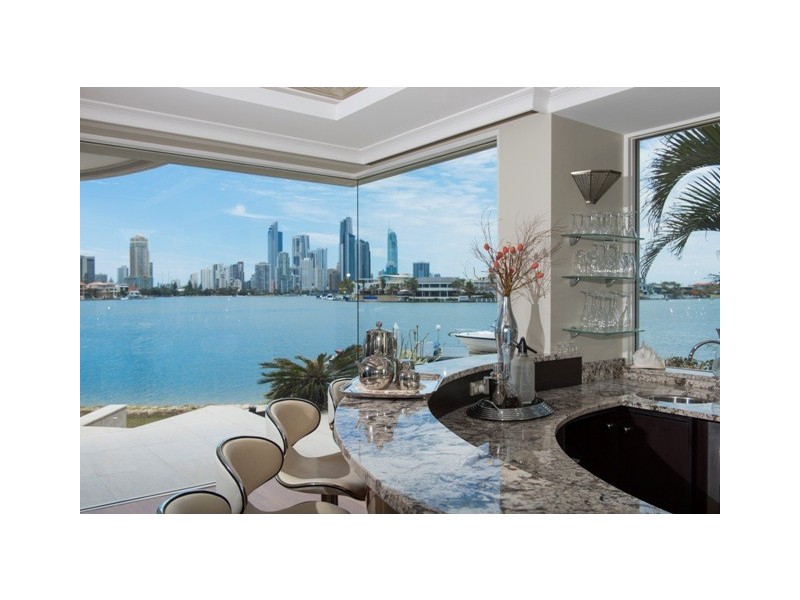 14 Korong Street, Southport QLD 4215