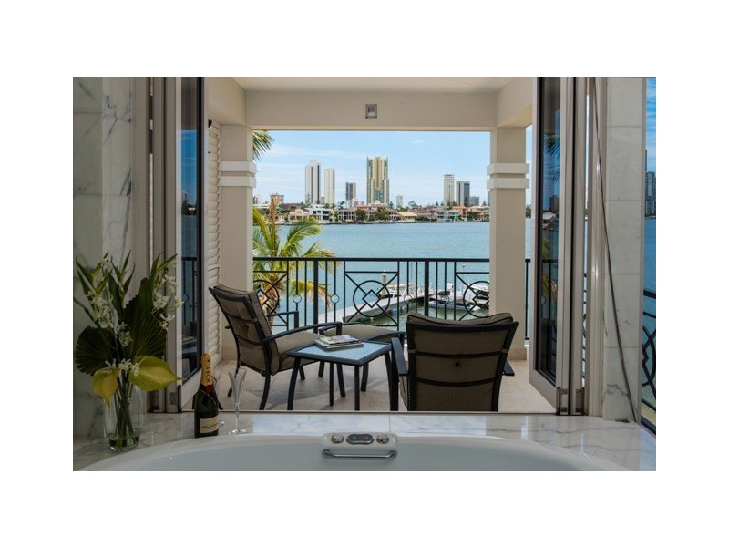 14 Korong Street, Southport QLD 4215