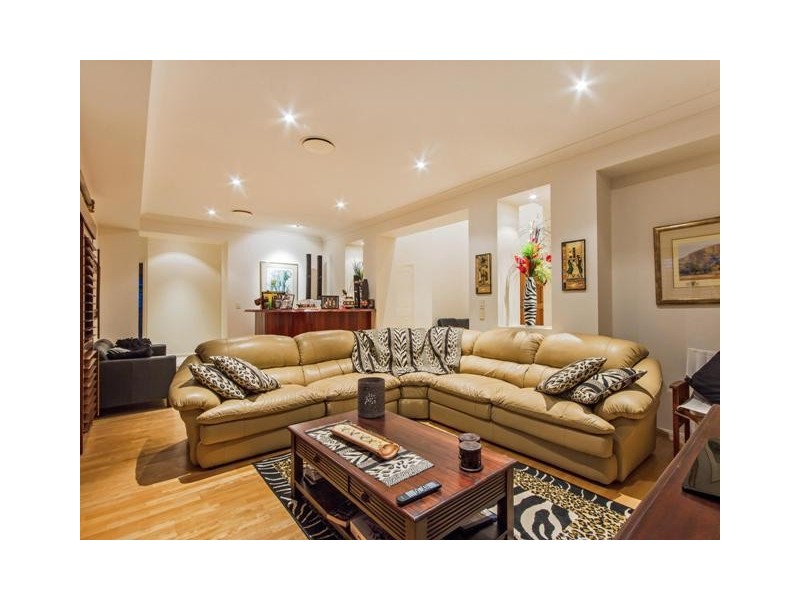 81 Bollard Circuit, Clear Island Waters QLD 4226