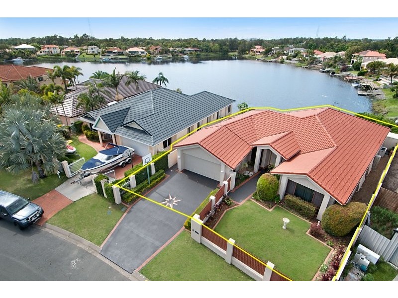 3 Stargazer Place, Clear Island Waters QLD 4226