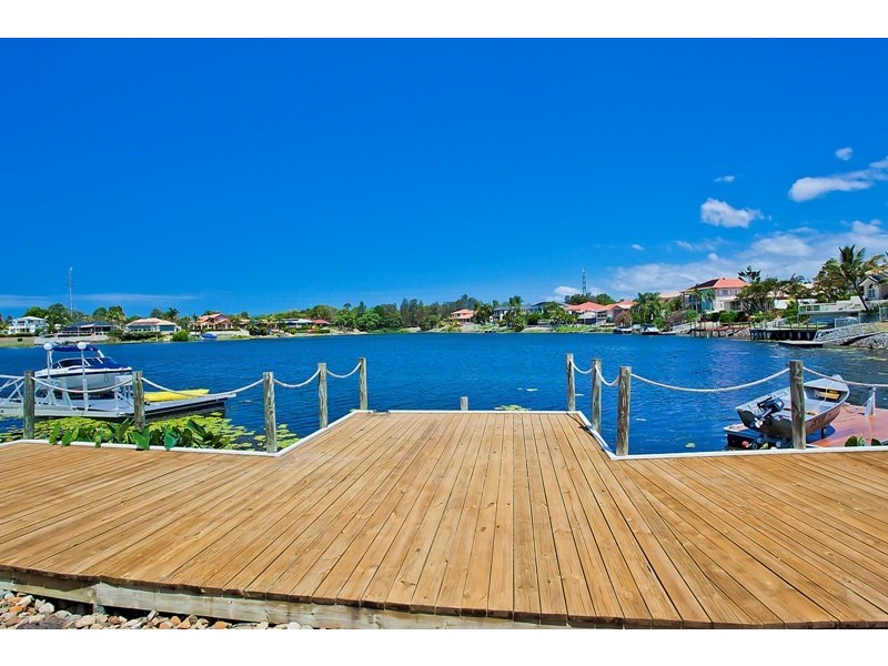 3 Stargazer Place, Clear Island Waters QLD 4226